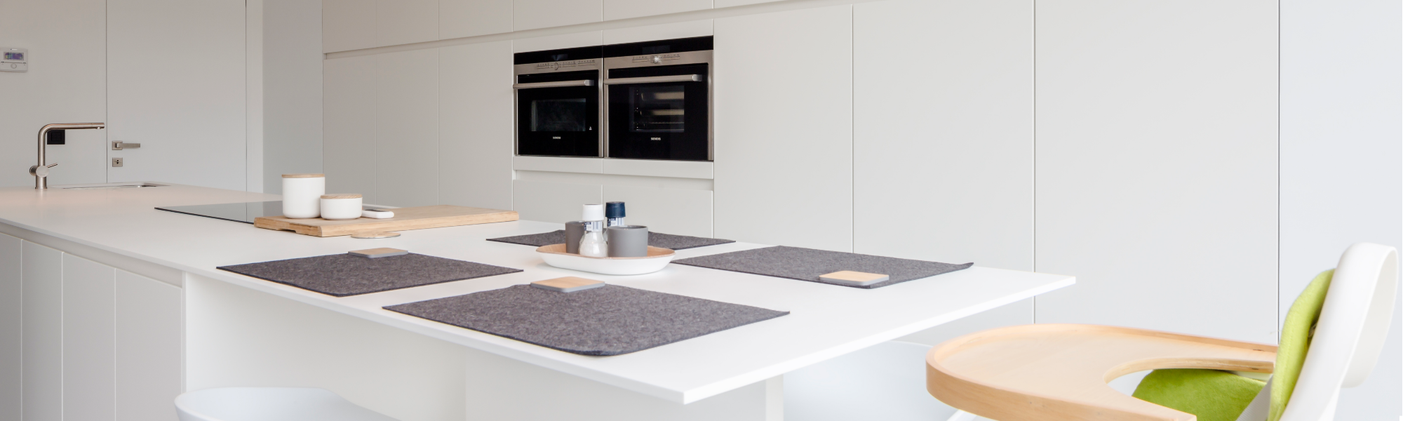 Piot keuken met witte deuren